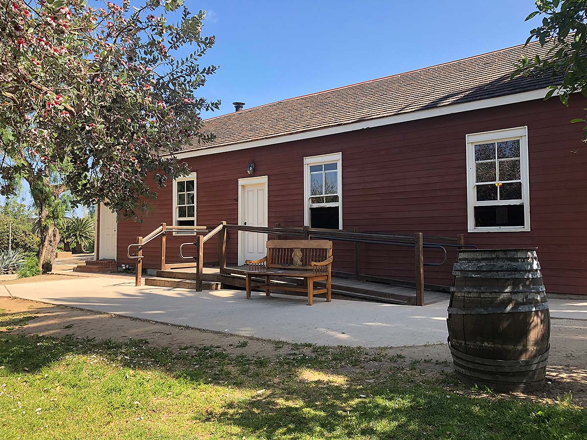 Mason Street Schoolhouse